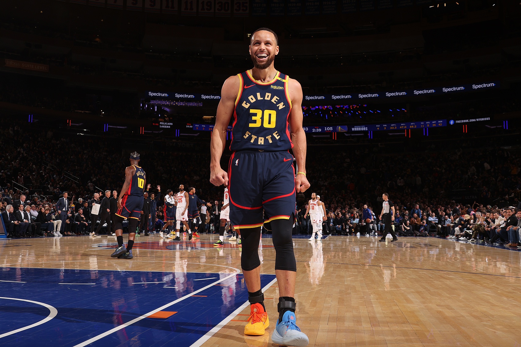 kaiyun-北卡洲际公路位于戴维森镇的30号出口被命名为斯蒂芬-库里立交